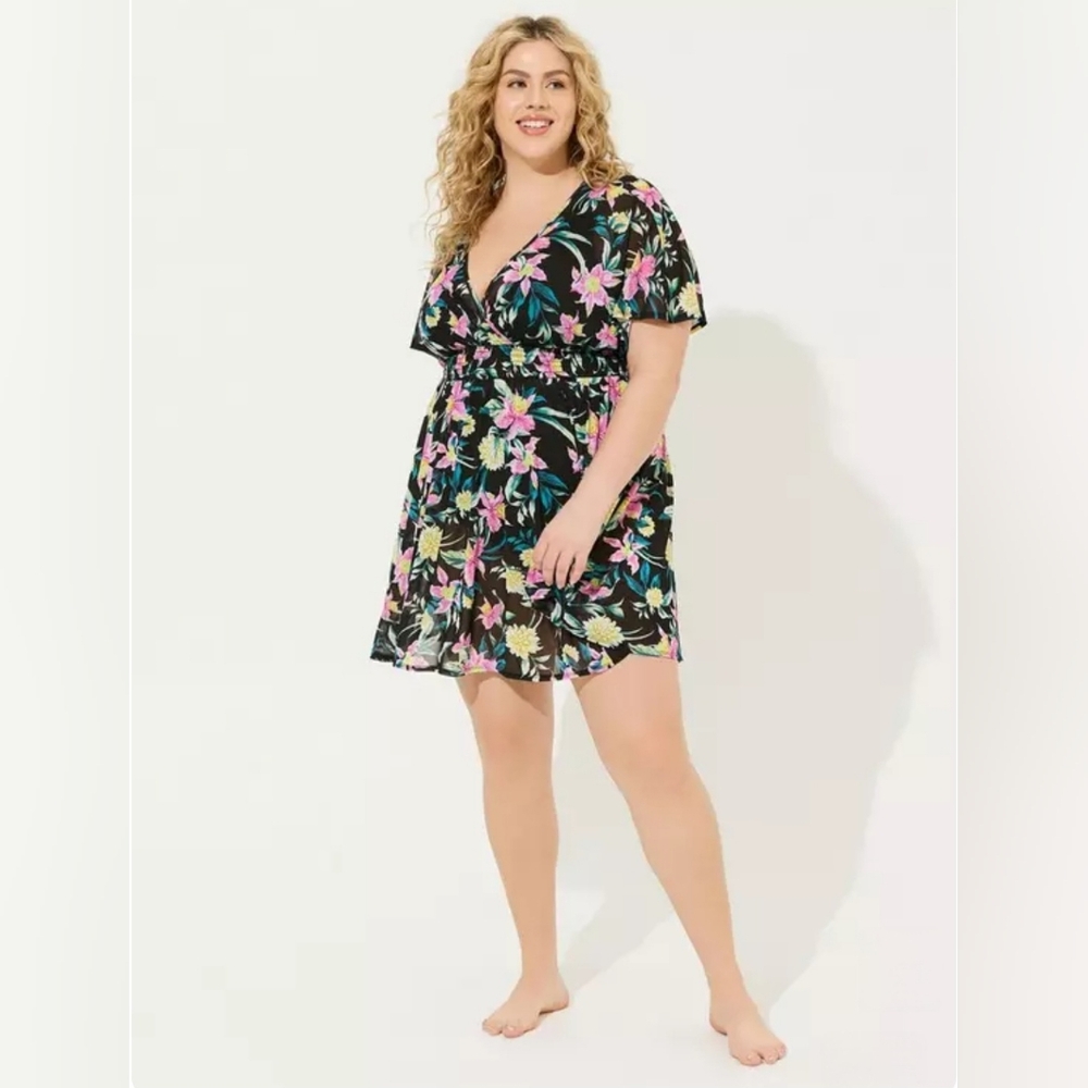 Torrid Mesh Smock Waist Coverup  Size 2X Color Breezy Tropical NWT